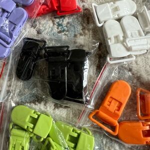 Pacifer clip holders